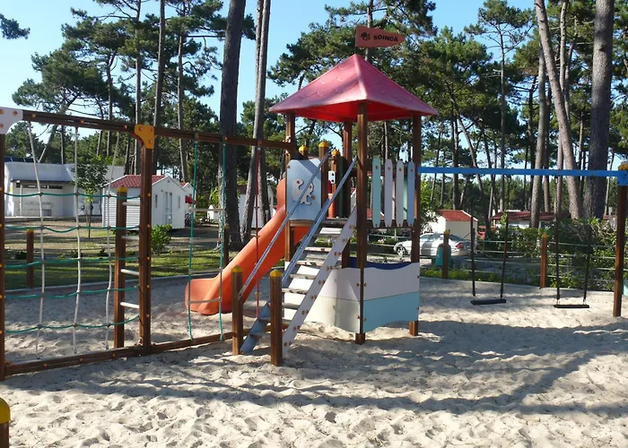 营地 Parque De Campismo Orbitur 5*