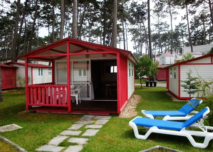 营地 Parque De Campismo Orbitur 圣佩罗德姆