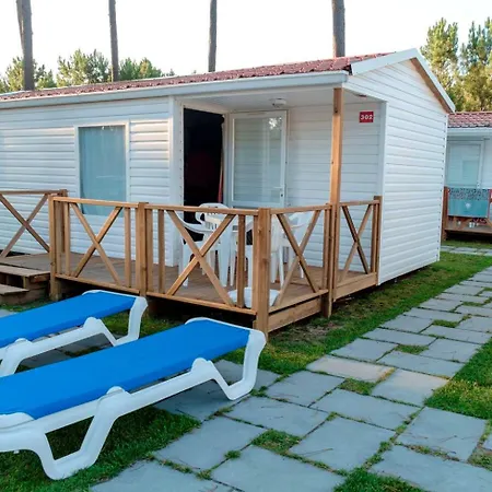 Parque De Campismo Orbitur Кемпинг