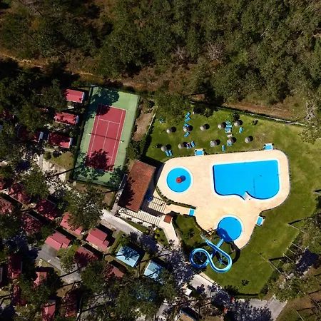 Parque De Campismo Orbitur 5* 圣佩罗德姆