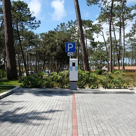 Parque De Campismo Orbitur 营地