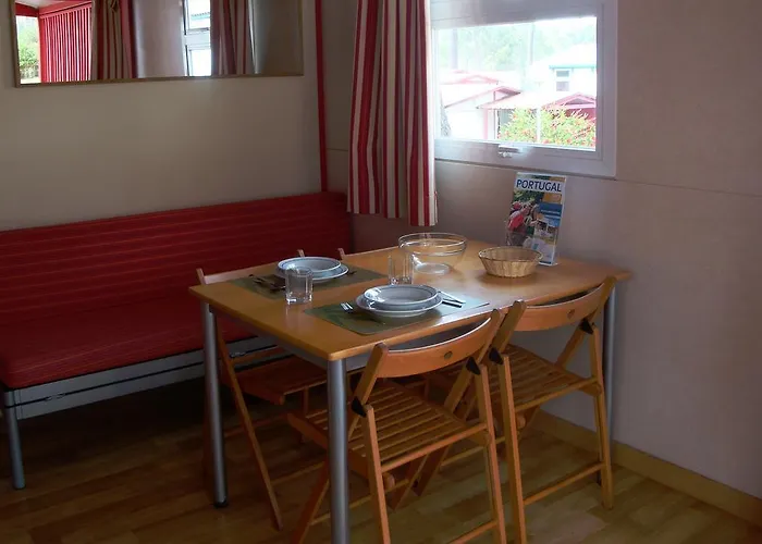 Camping Parque De Campismo Orbitur