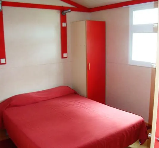 Camping Parque De Campismo Orbitur