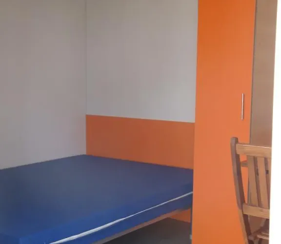 Camping Parque De Campismo Orbitur